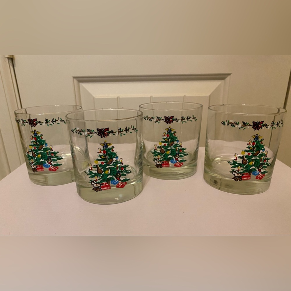 Vintage Set of 4 Christmas Tree Lowball Drinking Glasses Hand Painted Holiday